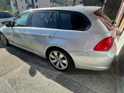BMW Serie 3 318i  Argento usata Riccò del Golfo di Spezia