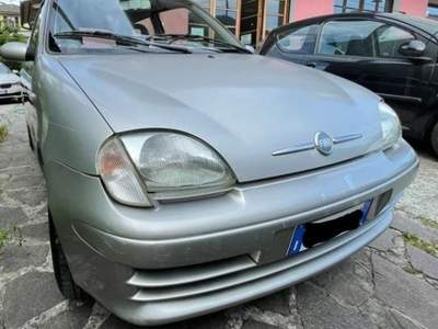 Fiat 600  usata Riccò del Golfo di Spezia