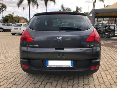 Peugeot 3008 3008 1.6 hdi 8v Active (tecno) 112cv Nero usata San Gregorio di Catania