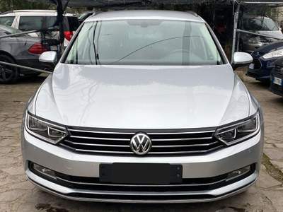 Volkswagen Passat TDI DSG Business usata Bologna