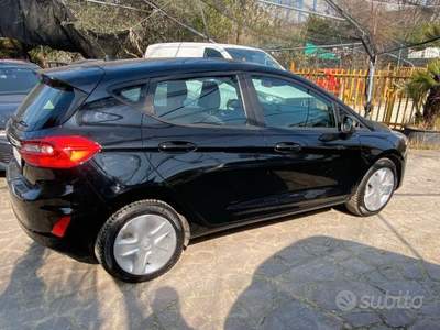 Ford Fiesta NEOPATENTATI usata Bologna