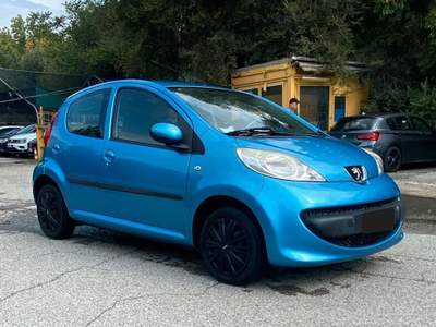 Peugeot 107 5p NEOPATENTATI usata Bologna