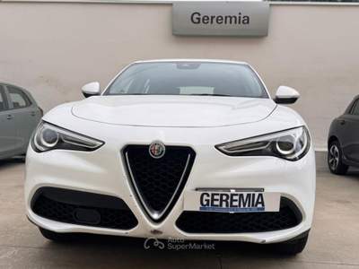 Alfa Romeo Stelvio 2.2 Turbodiesel 190CV AT8 Q4 Business Bianco usata Reggio di Calabria