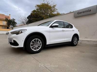 Alfa Romeo Stelvio 2.2 Turbodiesel 190CV AT8 Q4 Business Bianco usata Reggio di Calabria