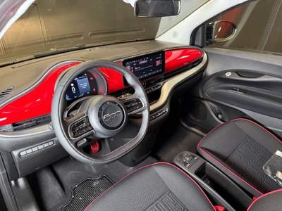 Fiat 500 Berlina 42 kWh Red Nero usata Bastia Umbra