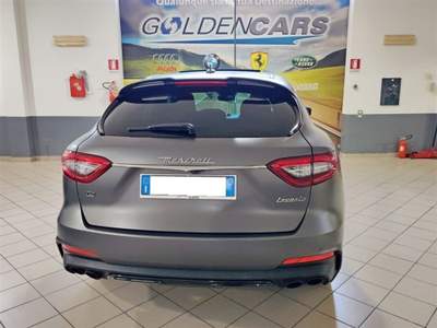 Maserati Levante Gransport Special edition Vulcano one of 150 Grigio usata Palermo