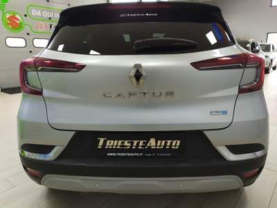 Renault Captur Full Hybrid E-Tech 145 CV Intens Argento usata MUGGIA