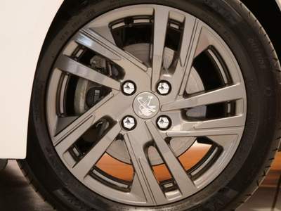 Peugeot 208 BlueHDi 100 Stop&Start 5 porte Active Bianco usata Torino