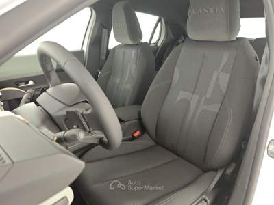 Lancia Ypsilon Hybrid e-DCT Bianco usata Capua
