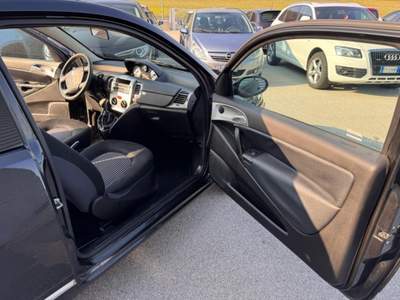 Lancia Ypsilon 1.2 Passion IMPIANTO METANO ok neopantentato Nero usata Sant'Angelo in vado