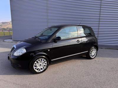 Lancia Ypsilon 1.2 Passion IMPIANTO METANO ok neopantentato Nero usata Sant'Angelo in vado