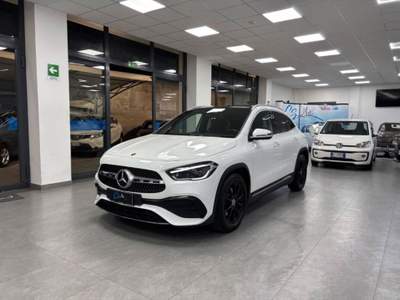 Mercedes-Benz GLA GLA 220d AMG LINE TETTO 4matic auto Bianco usata Carlentini