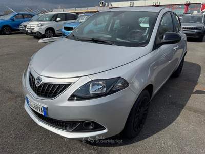 Lancia Ypsilon  - ypsilon 1.0 firefly hybrid silver s&s 70c Grigio usata Biella