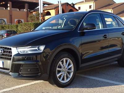 Audi Q3 2.0 TDI 120 CV S tronic Business Nero usata Colognola ai Colli