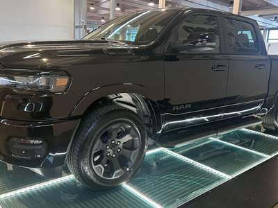 RAM 1500 3.0L 420cv BIGHORN-GPL-GANCIO-COPRICASSONE Nero usata Reggio nell'Emilia