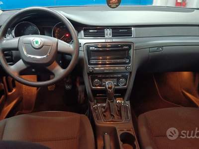 Skoda Superb 2012 1.4 BENZ. P.A.R.I.A.L.N.U.O.V.O. usata Napoli