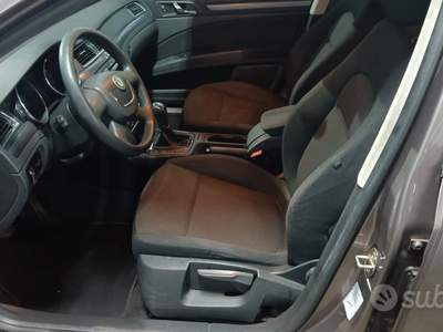 Skoda Superb 2012 1.4 BENZ. P.A.R.I.A.L.N.U.O.V.O. usata Napoli