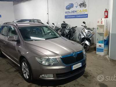 Skoda Superb 2012 1.4 BENZ. P.A.R.I.A.L.N.U.O.V.O. usata Napoli