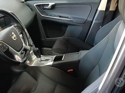 Volvo XC60 XC 60 2.0 D4 GEARTRONIC BUSINESS 2014 usata Napoli