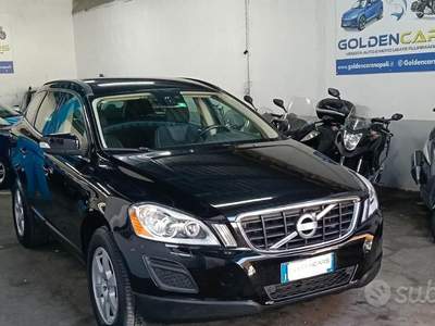 Volvo XC60 XC 60 2.0 D4 GEARTRONIC BUSINESS 2014 usata Napoli