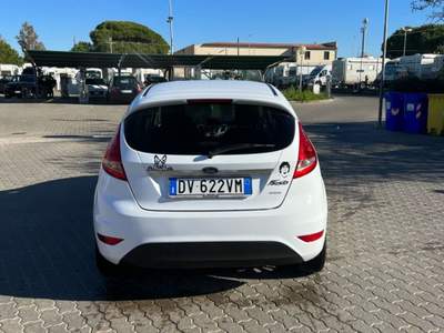 Ford Fiesta Ford Fiesta neopatentati Bianco usata Livorno