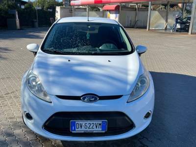 Ford Fiesta Ford Fiesta neopatentati Bianco usata Livorno