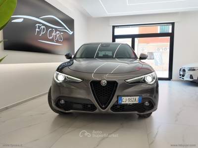 Alfa Romeo Stelvio Stelvio 2.2 DIESEL Q4 Grigio usata Cerignola