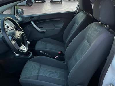 Ford Fiesta 1.4 TDCi 70CV 3p. cDPF Tit.Bus.ss Bianco usata Stignano