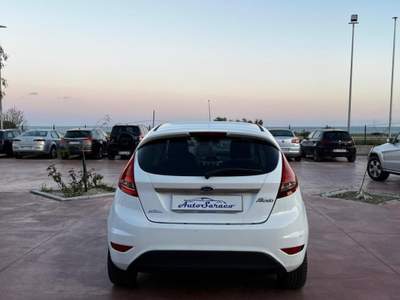 Ford Fiesta 1.4 TDCi 70CV 3p. cDPF Tit.Bus.ss Bianco usata Stignano