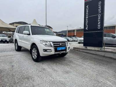 Mitsubishi Pajero 3.2 DI-D 16V aut. 5p. Intense DPF Bianco usata Massa