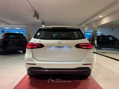 Mercedes-Benz Classe B 1.5d 116cv auto NAVIGATORE*SENSORI*TELECAMERA Bianco usata CONEGLIANO