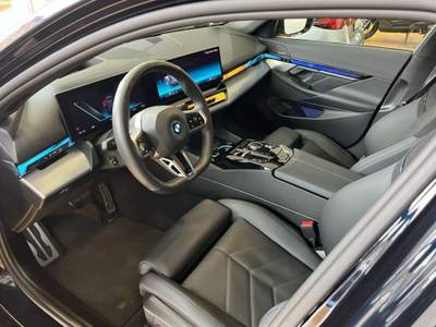 BMW i5 eDrive 40 Msport Edition Blu/Azzurro usata Torino