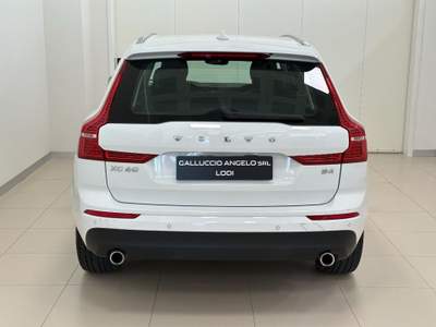 Volvo XC60 B4 (d) Geartronic Inscription Bianco usata LODI