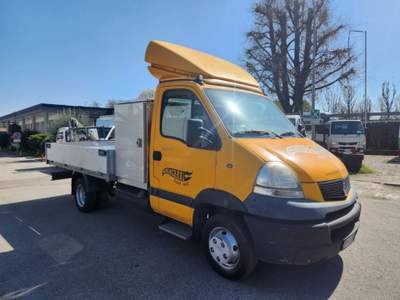 Renault Trucks Mascott CASSONE FISSO CON CASSA ATTREZZI Giallo usata Carugo