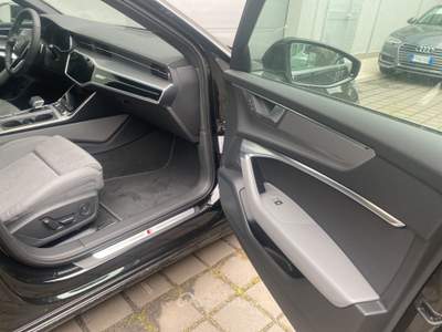 Audi A6 Avant 40 2.0 tdi mhev Design s-tronic Nero usata MESSINA