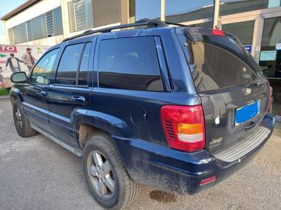 Jeep Grand Cherokee GRAND CHEROKEE 2.7 CRD Nero usata Rovigo