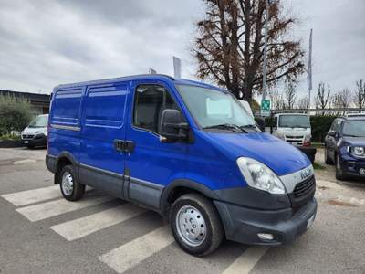 Iveco Daily L1 H1 2 PORTE LATERALI Blu/Azzurro usata Carugo
