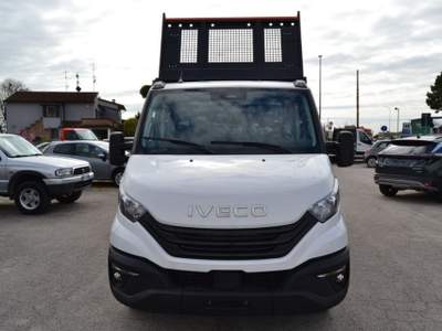 Iveco Daily 35C14 2.3 RIBALT.TRILATERALE MY2025 P.CONSEGNA Bianco usata COMACCHIO