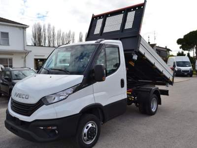 Iveco Daily 35C14 2.3 RIBALT.TRILATERALE MY2025 P.CONSEGNA Bianco usata COMACCHIO