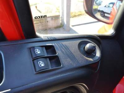Iveco Daily 35C13 2.3 130CV RIBALTABILE P.CONSEGNA Rosso usata COMACCHIO