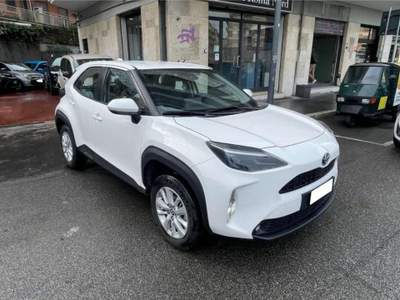 Toyota Yaris Yaris Cross 1.5h Trend fwd 116cv e-cvt Bianco usata Roma