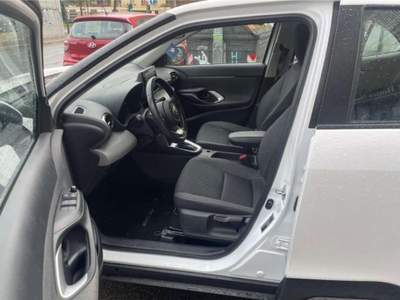 Toyota Yaris Yaris Cross 1.5h Trend fwd 116cv e-cvt Bianco usata Roma