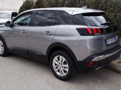 Peugeot 3008  1.5 bluehdi Active s&s 130cv usata Ragusa