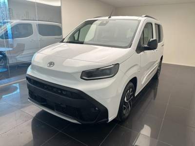 Toyota Proace Proace City Verso 1.2 110 CV S&S L1 Short Executive Bianco usata Cuneo