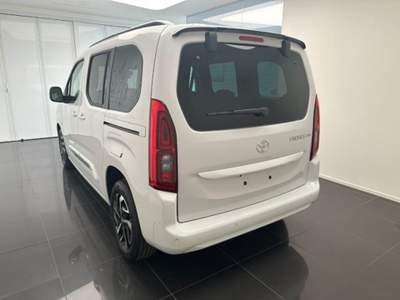 Toyota Proace Proace City Verso 1.2 110 CV S&S L1 Short Executive Bianco usata Cuneo