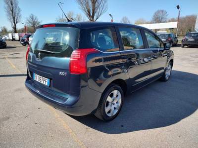 Peugeot 5008 7 POSTI, GARANZIA L.12 MESI Blu/Azzurro usata Reggio nell'Emilia