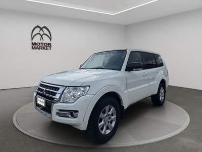 Mitsubishi Pajero 3.2 DI-D Common Rail Intense Auto Bianco usata Roma