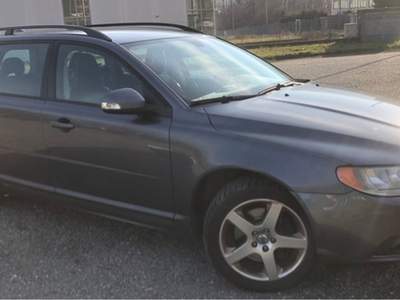 Volvo V70 Acquistata con 3000 km.  Cambio autom. Grigio usata Giaveno
