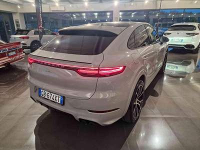 Porsche Cayenne Coupé 3.0 V6 E-Hybrid PASM PANO GTS MEMORIE Grigio usata Sant'Angelo in vado