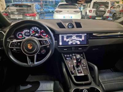 Porsche Cayenne Coupé 3.0 V6 E-Hybrid PASM PANO GTS MEMORIE Grigio usata Sant'Angelo in vado